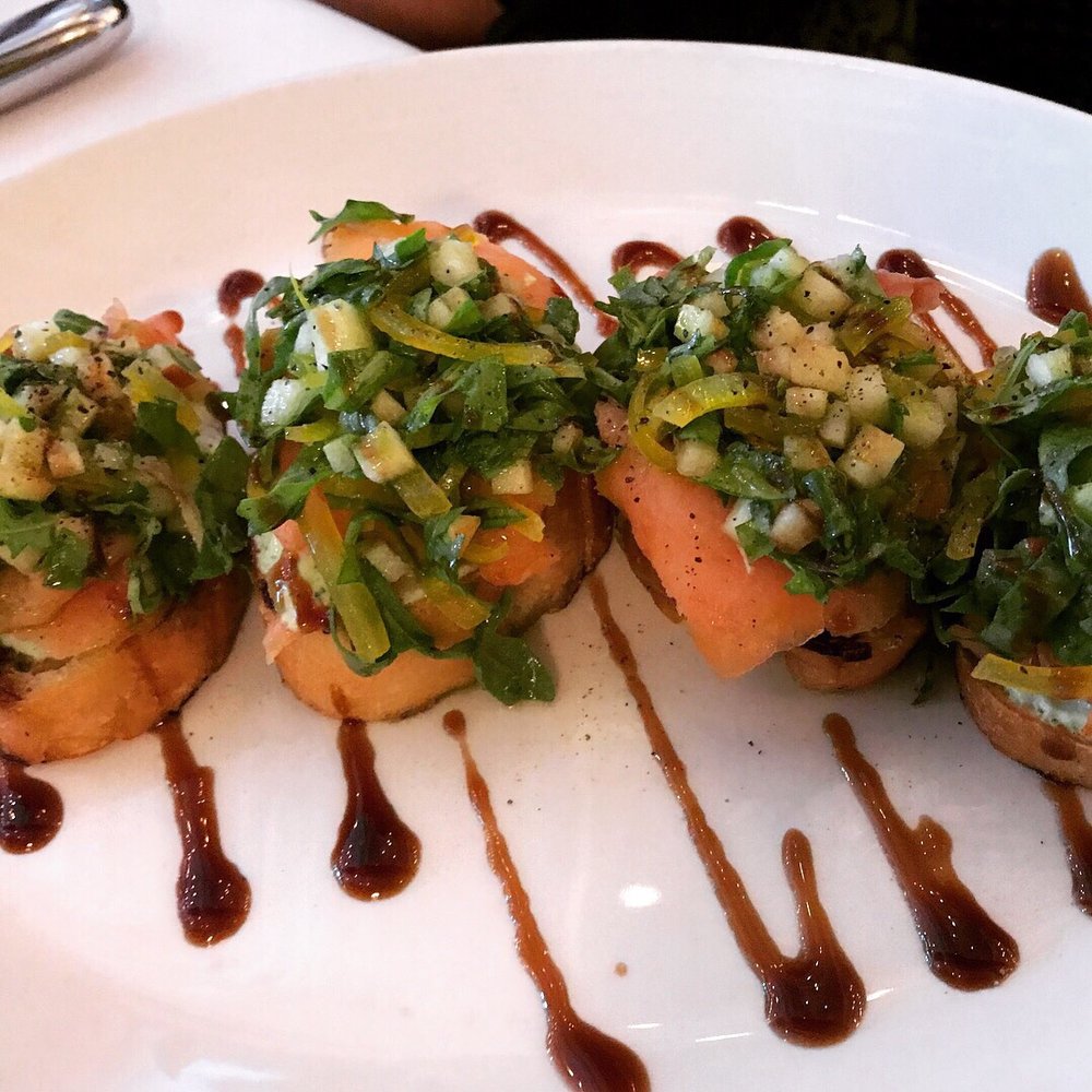Carmine's - Italian Near Me - Chicago, Illinois
