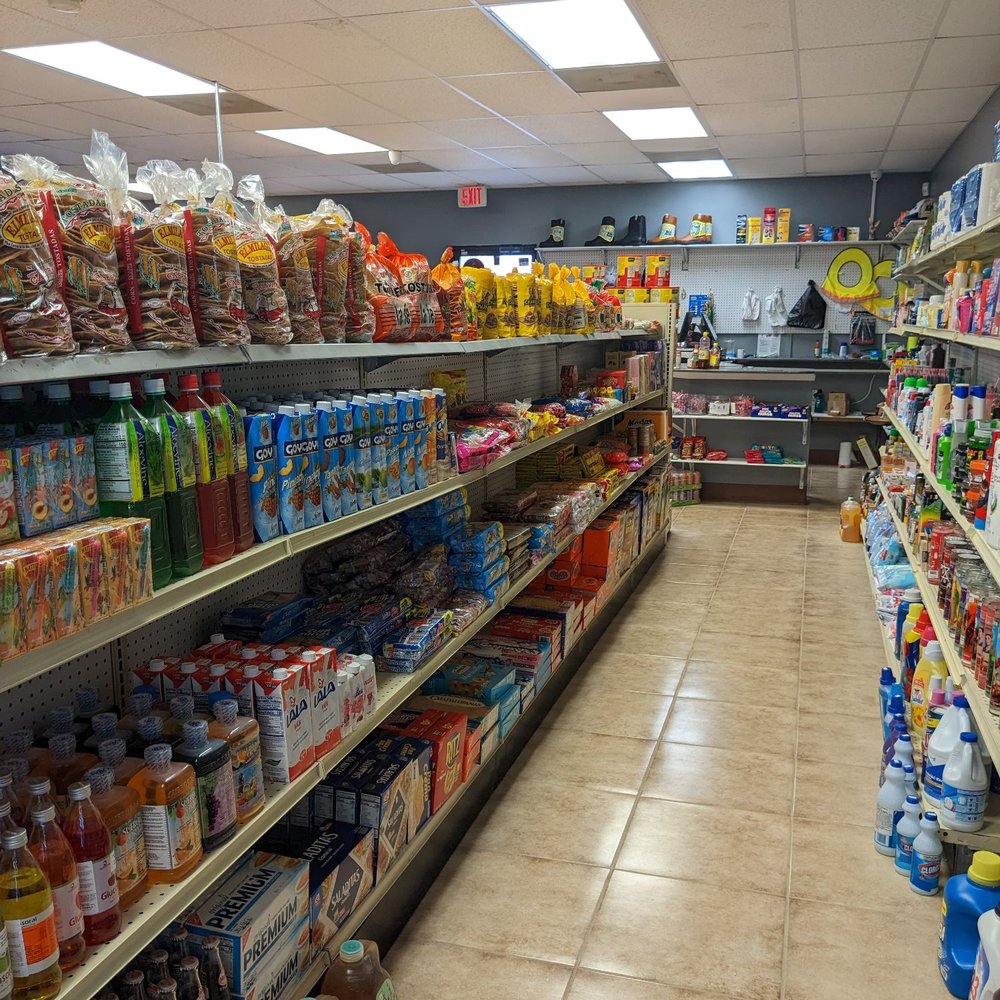 La Consentida Mini Market - a grocery aisle - Convenience Stores Near Me - Chalmette, Louisiana La Consentida Mini Market - a grocery aisle - Convenience Stores Near Me - Chalmette, Louisiana