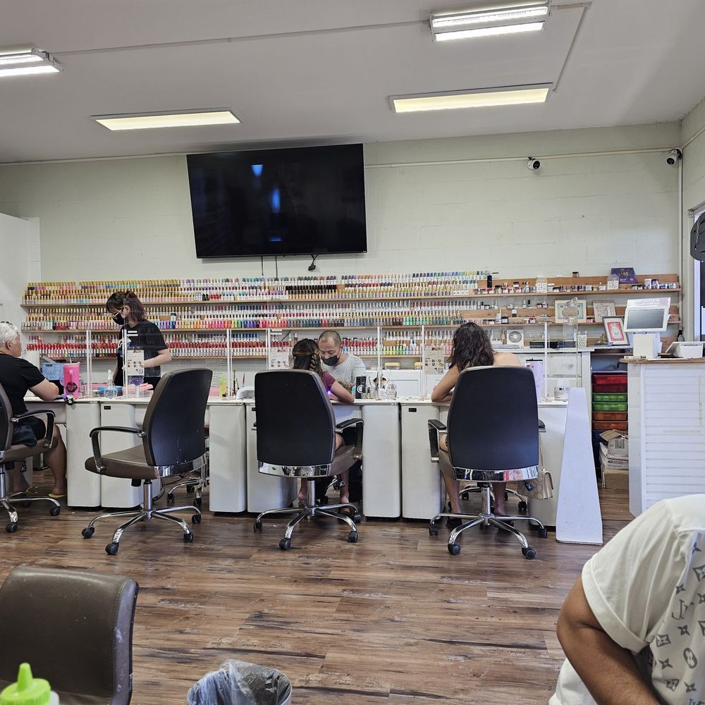 Mina Nails - Color selection 2 and 5 manicure/acrylic stations - Nail Salons Near Me - Wahiawa, Hawaii
