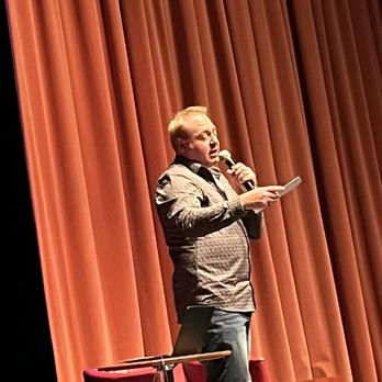 Bankhead Theater - Rob Maher introduces the show - Performing Arts Near Me - Livermore, California