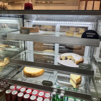 Un Attimo Coffee - Coffee & Tea Near Me - Plantation, Florida