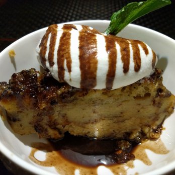 Moonshine 152 - Warm sticky toffee bread pudding - New American Near Me - Boston, Massachusetts
