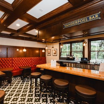 Dawn Manor Restaurant, Bar & Speakeasy