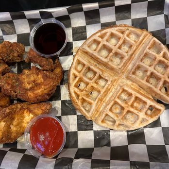 Cali Kitchen and Bar - Cajun/Creole Near Me - Houston, Texas Cali Kitchen and Bar - Cajun/Creole Near Me - Houston, Texas