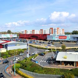 West One Retail Park - Photo from completelyretail.co.uk