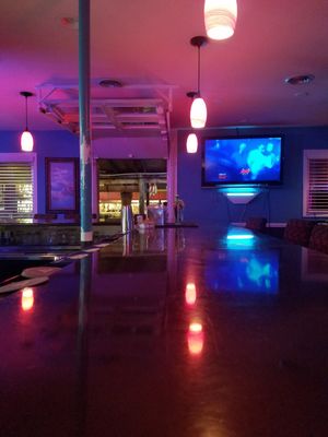 Maxx's Food & Drink by null