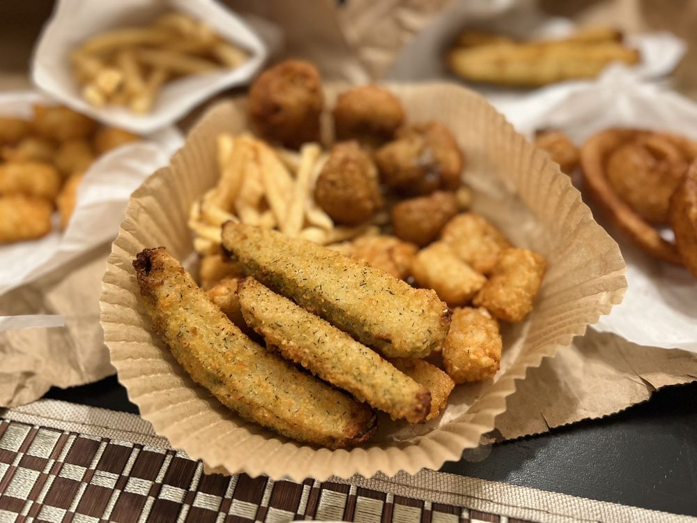 MIKE’S DRIVE-IN - Updated July 2025 - 248 Photos & 325 Reviews - 3045