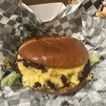 Smash N Bite - Double Burger - Burgers Near Me - Sherman Oaks, California Smash N Bite - Double Burger - Burgers Near Me - Sherman Oaks, California