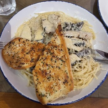 The Café - Chicken pasta - American Near Me - Funner, California The Café - Chicken pasta - American Near Me - Funner, California