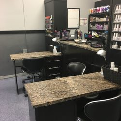 Double Image Styling Salon - Manicure area