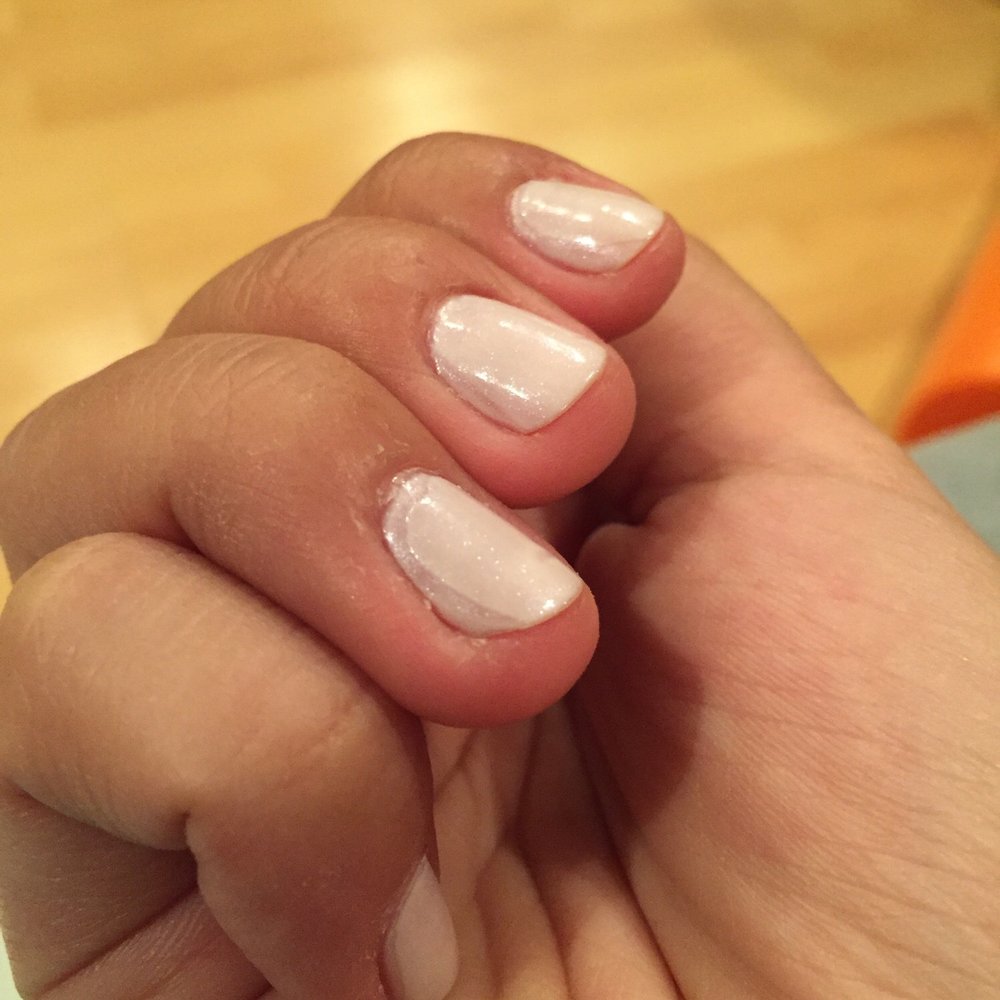 La Flora Nails - Nail Salons Near Me - Studio City, California La Flora Nails - Nail Salons Near Me - Studio City, California