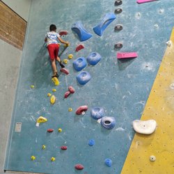 LA Boulders - Bouldering -- easier levels