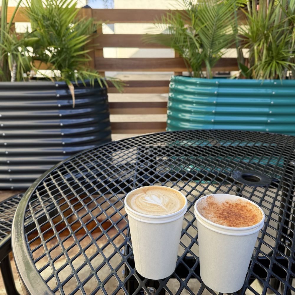 Dreamwave Coffee - Outside patio - it is lovely! - Coffee Roasteries Near Me - Carlsbad, California Dreamwave Coffee - Outside patio - it is lovely! - Coffee Roasteries Near Me - Carlsbad, California