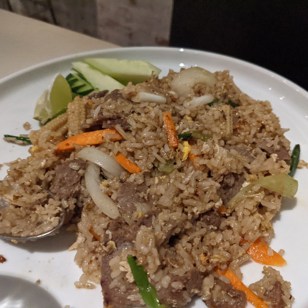 Silom 12 - Thai fried rice with beef - Thai Near Me - Chicago, Illinois Silom 12 - Thai fried rice with beef - Thai Near Me - Chicago, Illinois