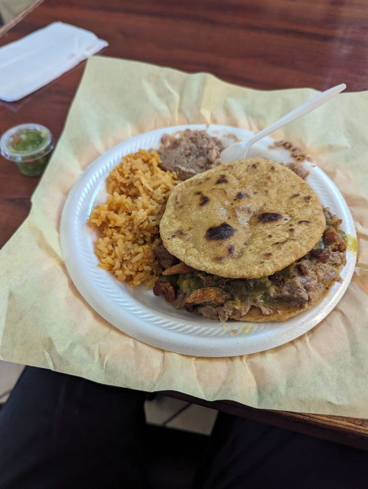 La Azteca