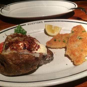 Houston's Restaurant - This was today we requested to share the same snapper dish (notice the 2 tiny fish sticks) SHADY! - American Near Me - Pompano Beach, Florida Houston's Restaurant - This was today we requested to share the same snapper dish (notice the 2 tiny fish sticks) SHADY! - American Near Me - Pompano Beach, Florida