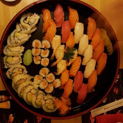 Sushi-Bar Mono - Familien Mix für 4 Personen