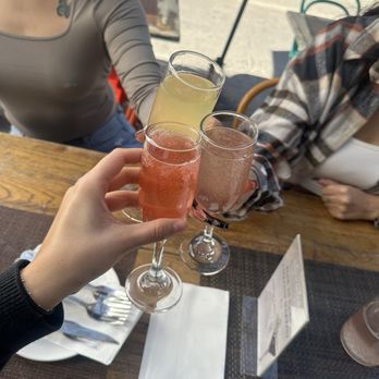 Edwin Mills by Equator - Bottomless mimosa - New American Near Me - Pasadena, California Edwin Mills by Equator - Bottomless mimosa - New American Near Me - Pasadena, California