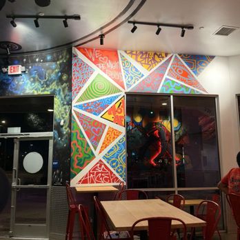 Dave's Hot Chicken - Chicken Shop Near Me - Anaheim, California