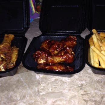 The Buffalo Spot - Compton - What we got BBQ wings where good wish they had boneless wings maybe they could've been better doubt it though - Chicken Wings Near Me - Compton, California