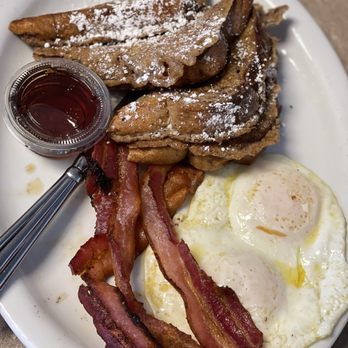 Cañadas Grill - French toast - Mexican Near Me - Long Beach, California