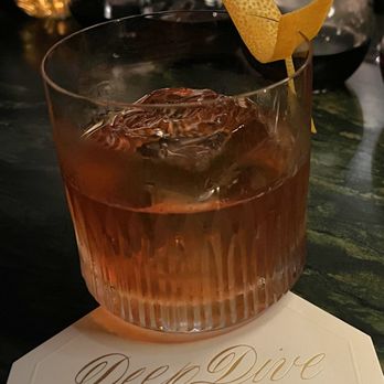 Deep Dive - Old Fashioned - Speakeasies Near Me - Seattle, Washington Deep Dive - Old Fashioned - Speakeasies Near Me - Seattle, Washington