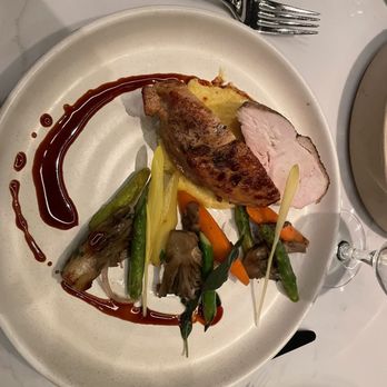 Ramsay's Kitchen - Chicken with vegetables - New American Near Me - Las Vegas, Nevada Ramsay's Kitchen - Chicken with vegetables - New American Near Me - Las Vegas, Nevada