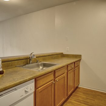 St. James Tower - Apartments Near Me - Seattle, Washington