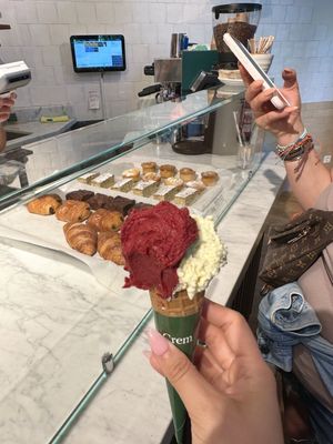 DeLaCrem | Enric Granados by null