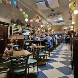 The Continental Westhampton - Holiday decor