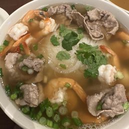 Pho Tai with added shrimp Pho Tai with added shrimp