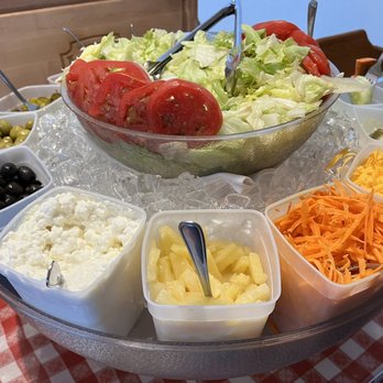 Beefmastor Inn - Basic salad or options but everything is fresh - Steakhouses Near Me - Wilson, North Carolina