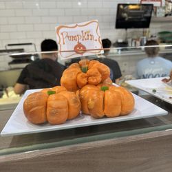 Udo's Bagels - Pumpkin Bagel