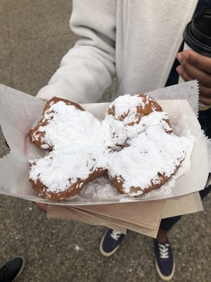 BEIGNETS 2 GO FRENCH DOUGHNUTS by null