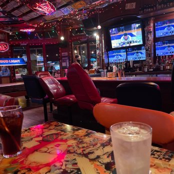 Barney's Beanery - Breakfast & Brunch Near Me - Burbank, California