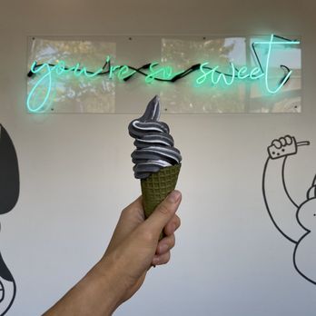 KURIMU - Charcoal swirl - Bubble Tea Near Me - Chicago, Illinois