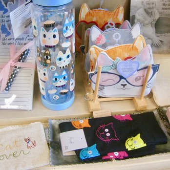 Wrapsody - for cat lovers like me - Party & Event Planning Near Me - Palos Verdes Estat, California Wrapsody - for cat lovers like me - Party & Event Planning Near Me - Palos Verdes Estat, California