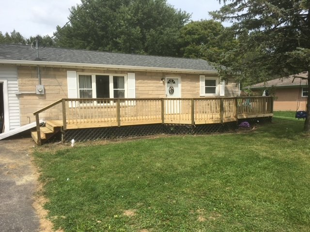 Slide of Indy Husband for Hire