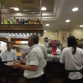 Alhambra - Busy bunch - Churros Near Me - Granada, GR