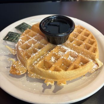 Grumpy's Cafe - Belgian Waffle - Breakfast & Brunch Near Me - Cleveland, Ohio