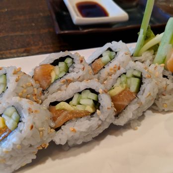 O'daku - Salmon avocado roll - Sushi Bars Near Me - Austin, Texas O'daku - Salmon avocado roll - Sushi Bars Near Me - Austin, Texas