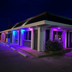 Alberto's Crystal Cafe