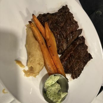 Saddle River Inn - Snake River skirt steak - New American Near Me - Saddle River, New Jersey Saddle River Inn - Snake River skirt steak - New American Near Me - Saddle River, New Jersey