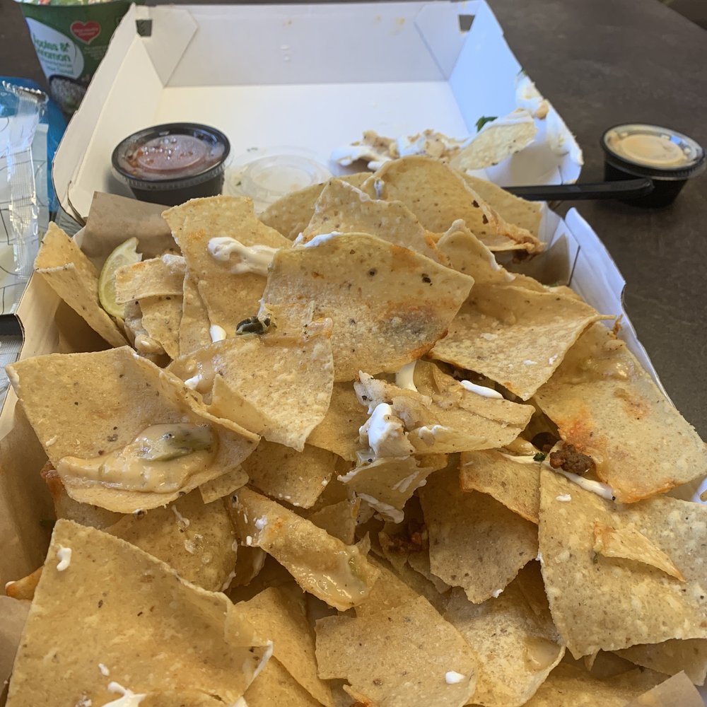 Buffalo Wild Wings - Ultimate nachos - American Near Me - Jackson, Tennessee