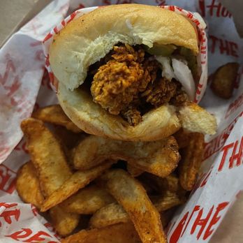 The Red Chickz - The Original Sandwich - Blaze with wedges - Chicken Shop Near Me - Carlsbad, California