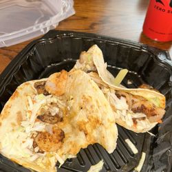 Bubba's 33 - Grilled Shrimp Tacos