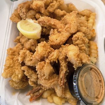 Grub N Luxury - Generous portions of Conch & Shrimp - Food Trucks Near Me - Miami, Florida