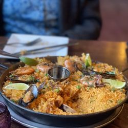 Castle Cantina Tapas Bar & Restaurant - Seafood Paella