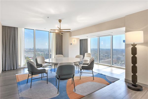 Hilton Anaheim by null