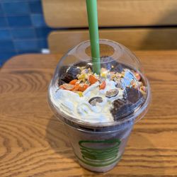 Shake Shack Walnut Creek - Reeses my all time favorite candy